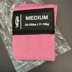 NWOT VERGALI BOOTY BAND™️ Medium Pink Resistance Band